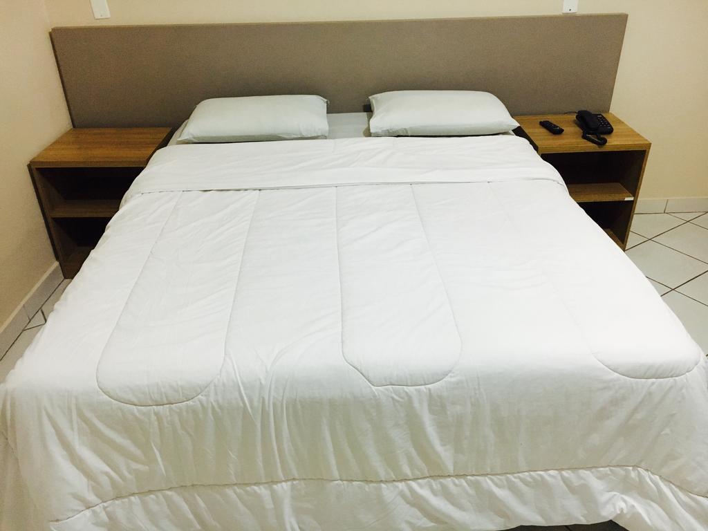 Realminas Hotel E Restaurante Governador Valadares Zewnętrze zdjęcie