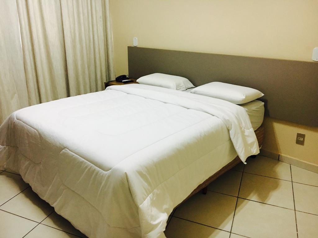 Realminas Hotel E Restaurante Governador Valadares Zewnętrze zdjęcie